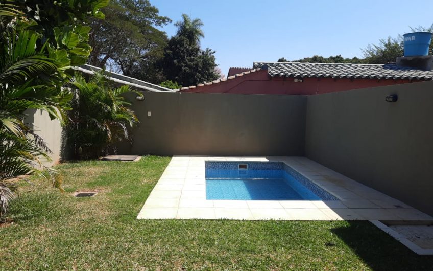 VENTA DUPLEX CON PISCINA A ESTRENAR EN LUQUE CERCA DEL CIT