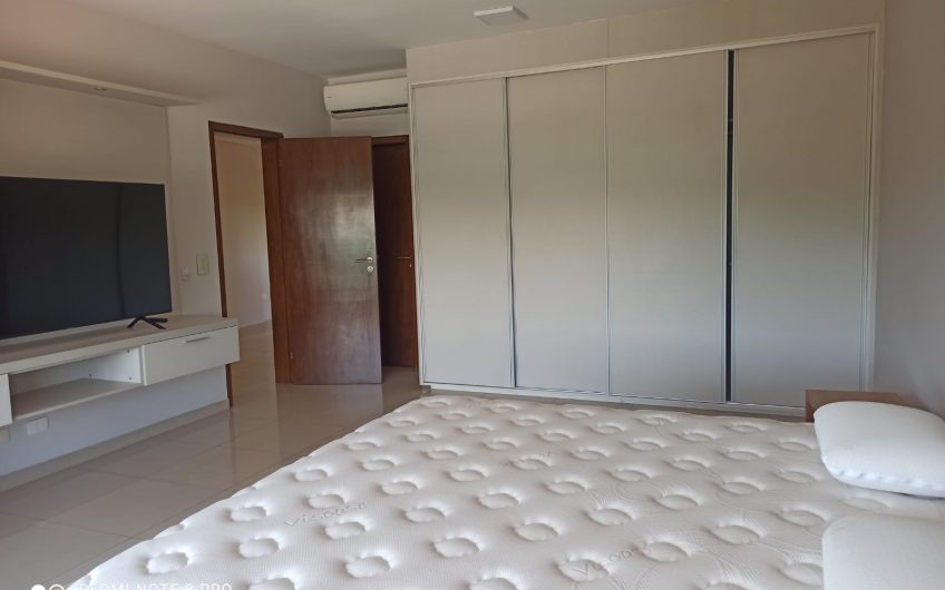 Alquilo O Vendo Penthouse de 3 Dormitorios Amoblado En Mburucuya