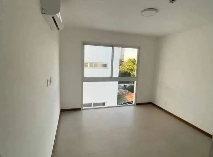 Alquilo O Vendo Departamento 2 Dormitorios En Barrio Ycua Sati A Pasos Del Paseo La Galeria