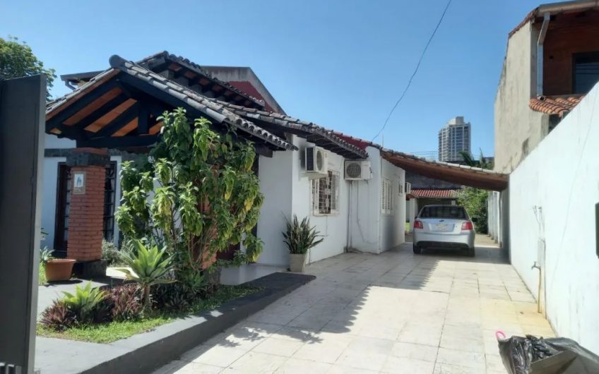 Vendo Terreno Con Casa En Herrera – Asunción