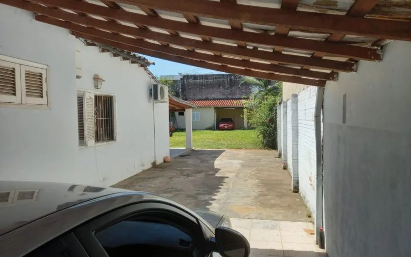 Vendo Terreno Con Casa En Herrera – Asunción