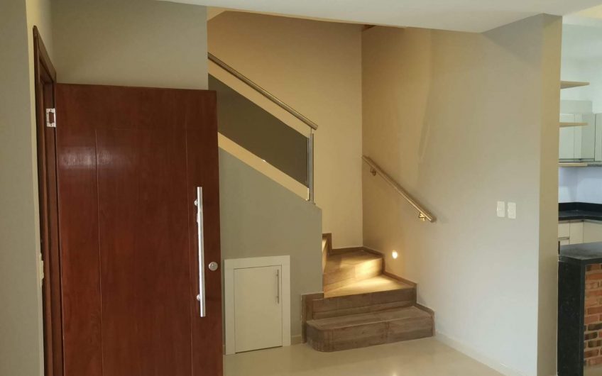 Vendo Duplex En Fernando Sur Con Piscina