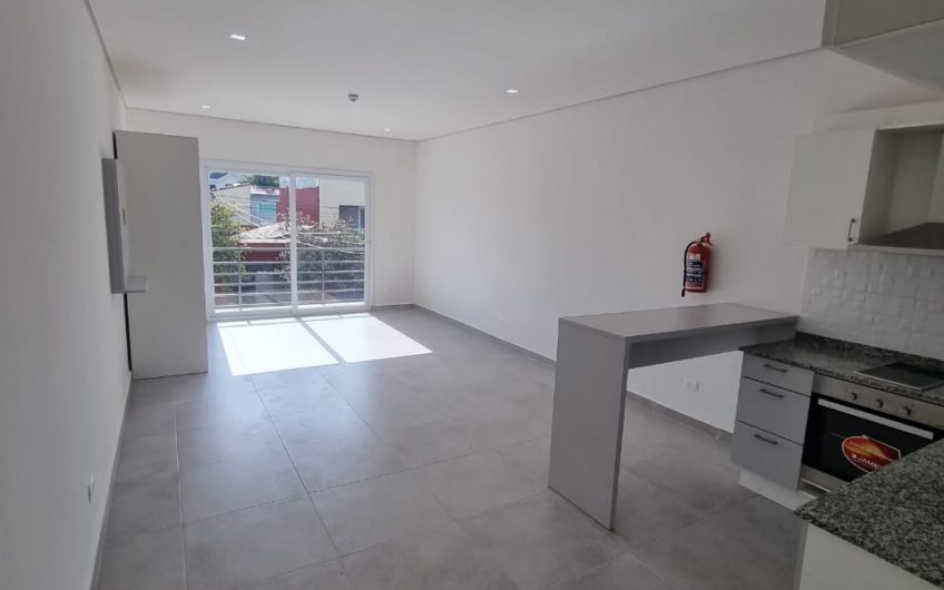 Alquilo Departamento Loft En Barrio Herrera