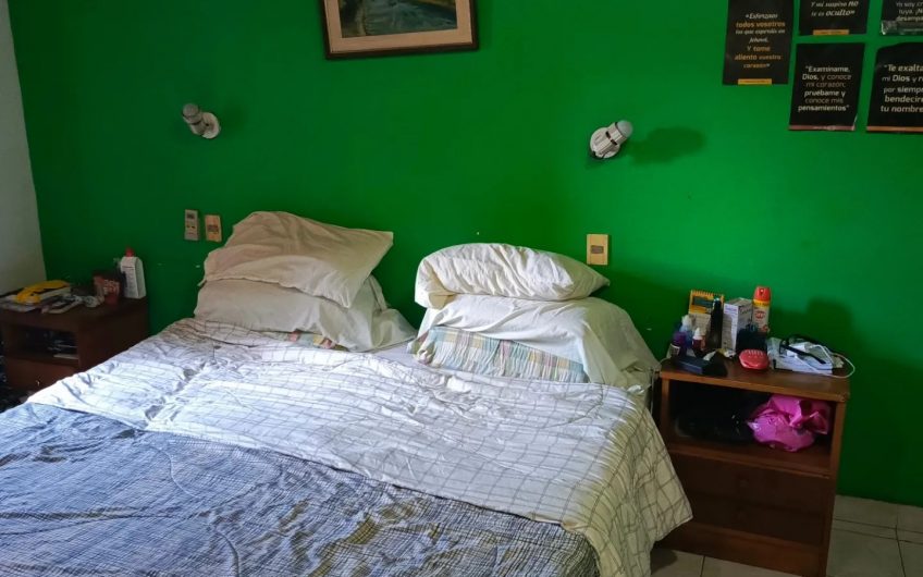 Vendo Casa De 2 Plantas Con Piscina En Barrio San Rafael – Asuncion